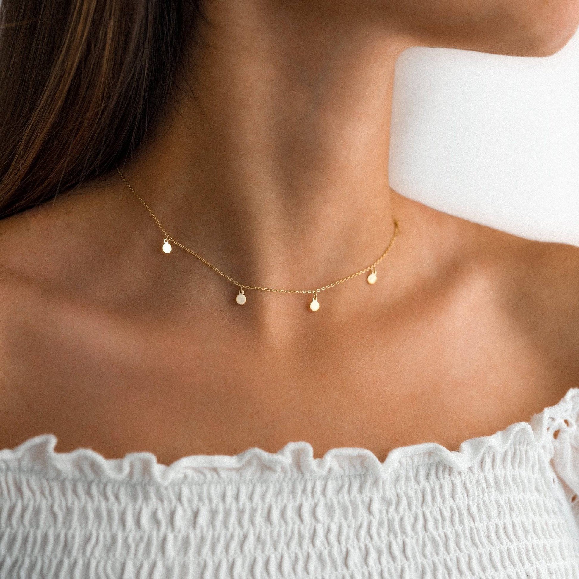 Delicate Tiny Circle Pendant Necklace - Pexav
