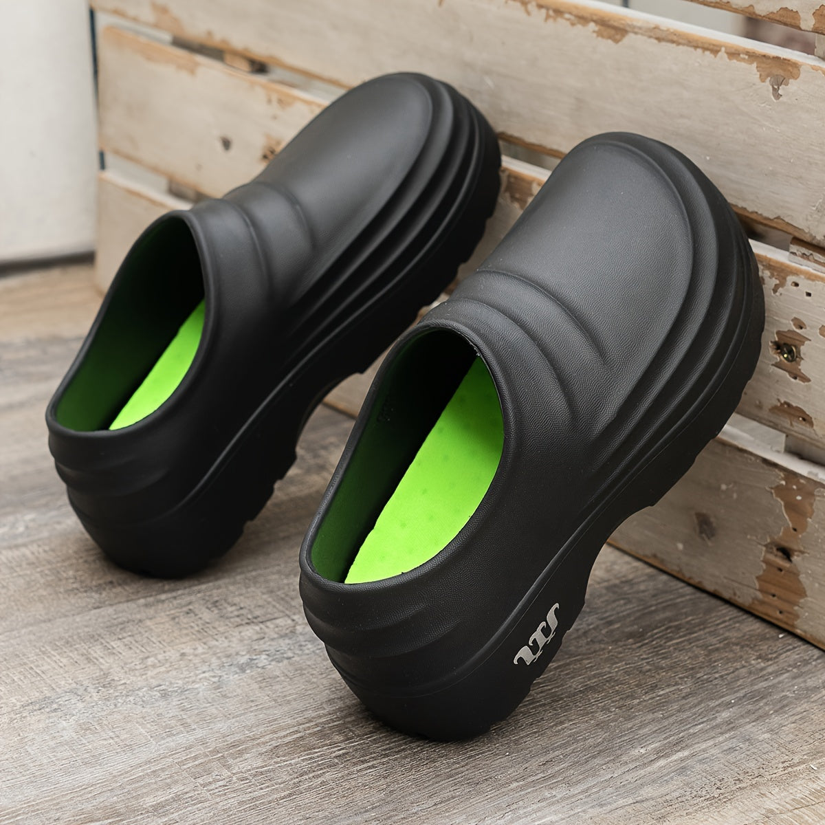 Comfortable Water Resistant Shoes - AquaStep - Pexav
