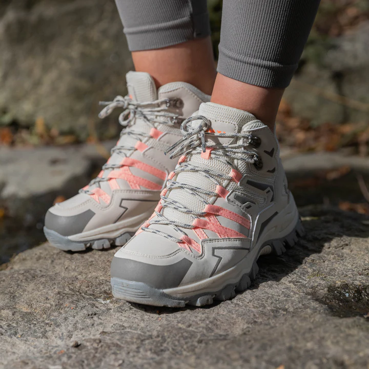 Comfortable Hiking Boots with Arch Support and Cushioning