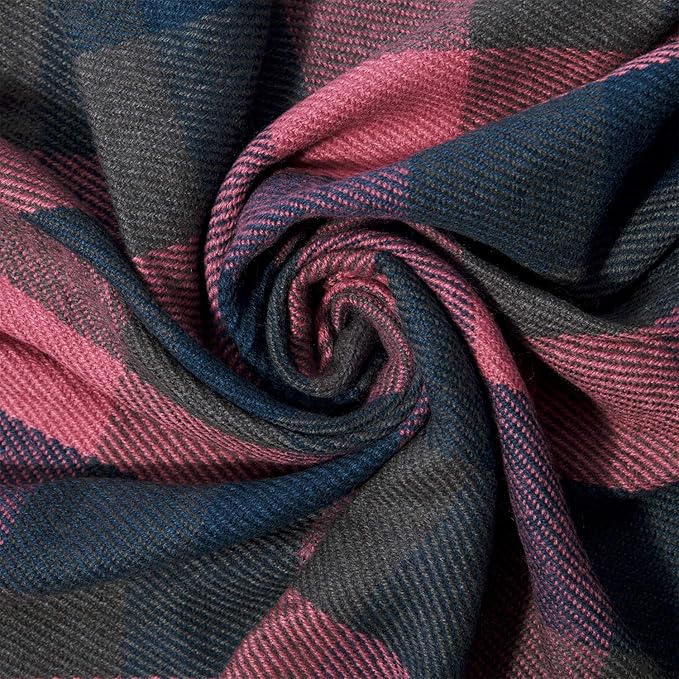 Oversized Winter Scarf - CozyPlaid-Black Red-Nora Luxe