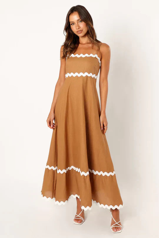Flowy Maxi Dress with Thin Straps and Relaxed Fit