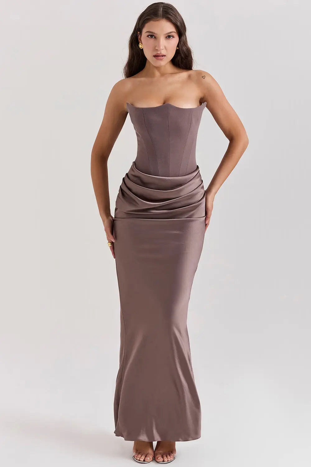 Sleek Strapless Fitted Midi Dress for Women - Olytrend