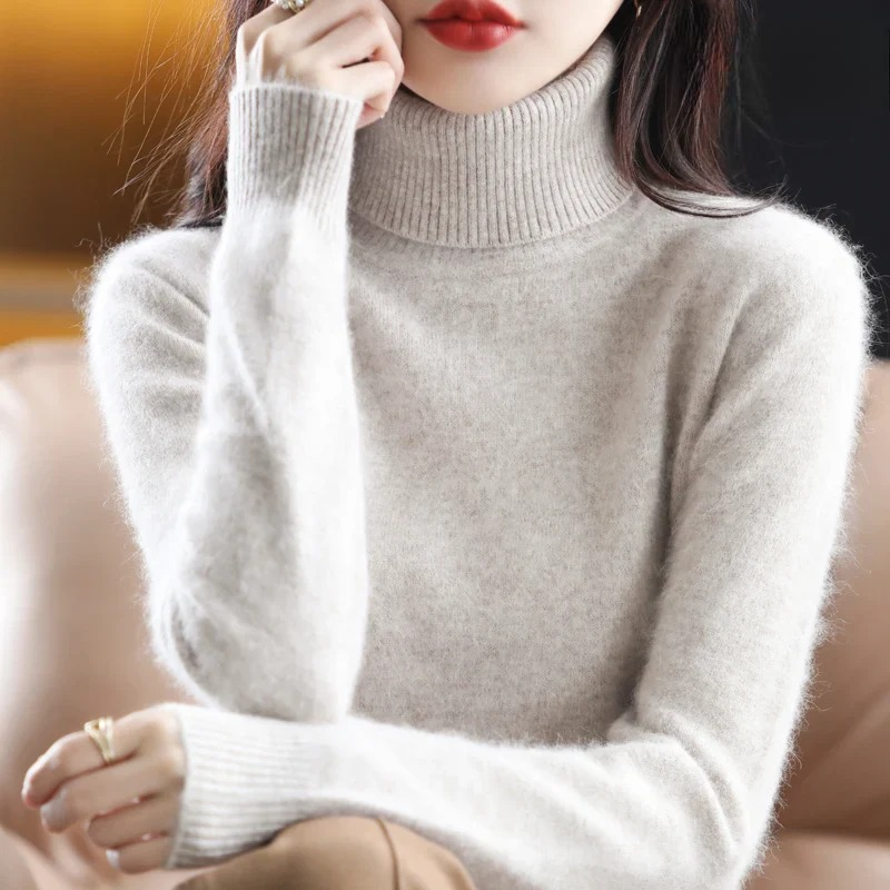 Soft Women's Cashmere Crew Neck Knit Sweater