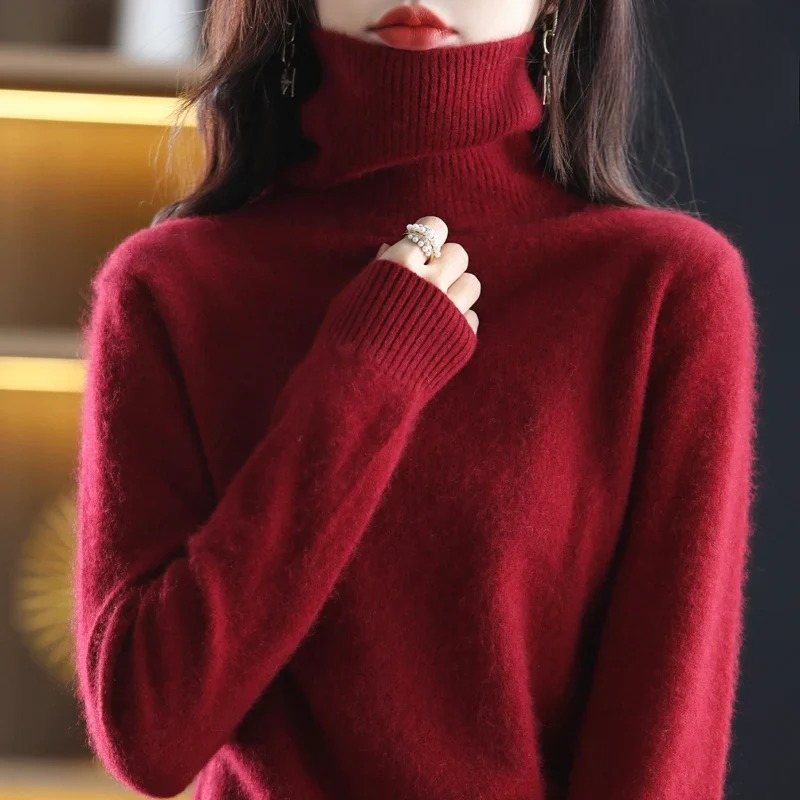 Soft Women's Cashmere Crew Neck Knit Sweater