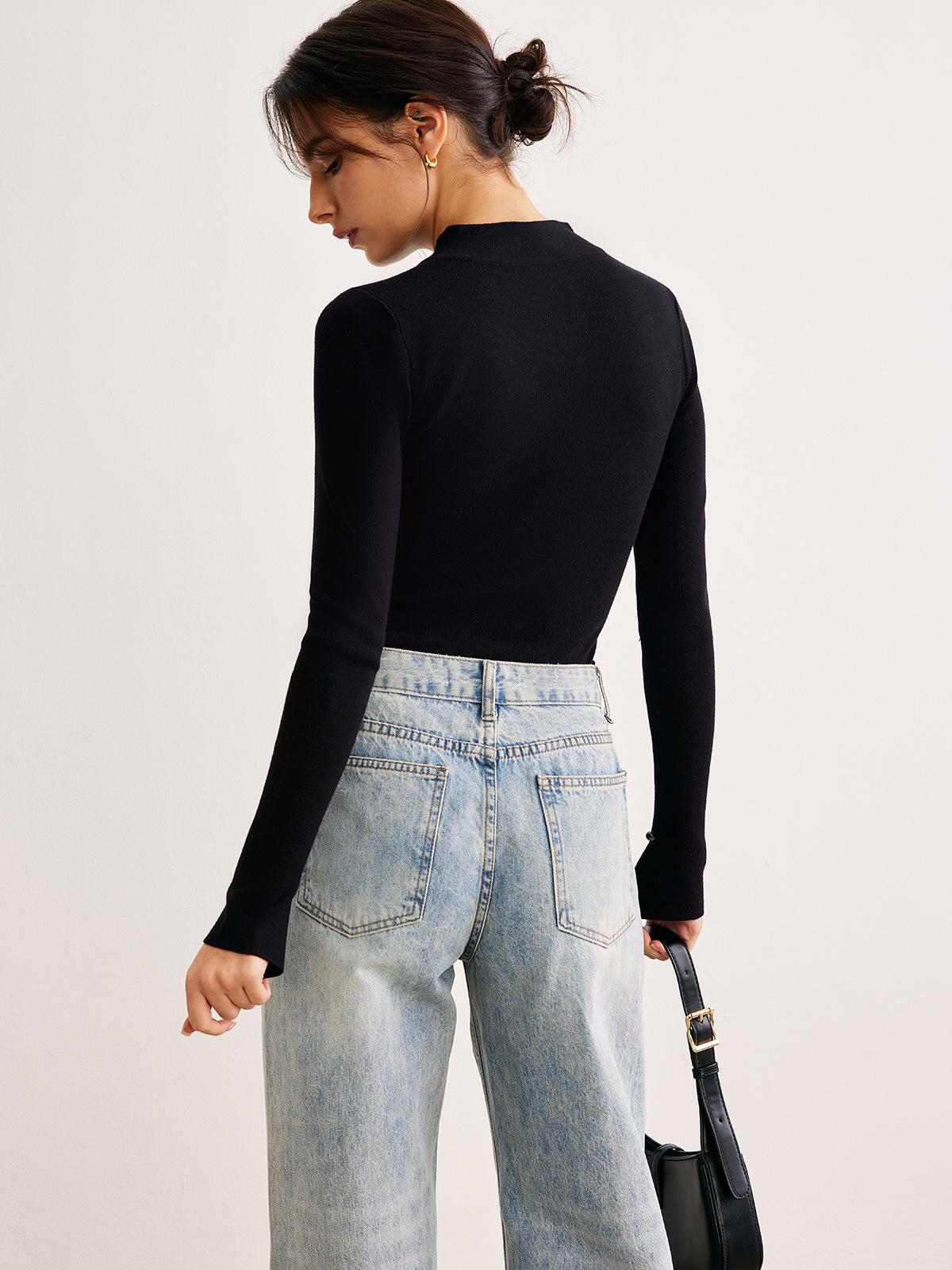 Simple Crew Neck Slim Fit Sweater