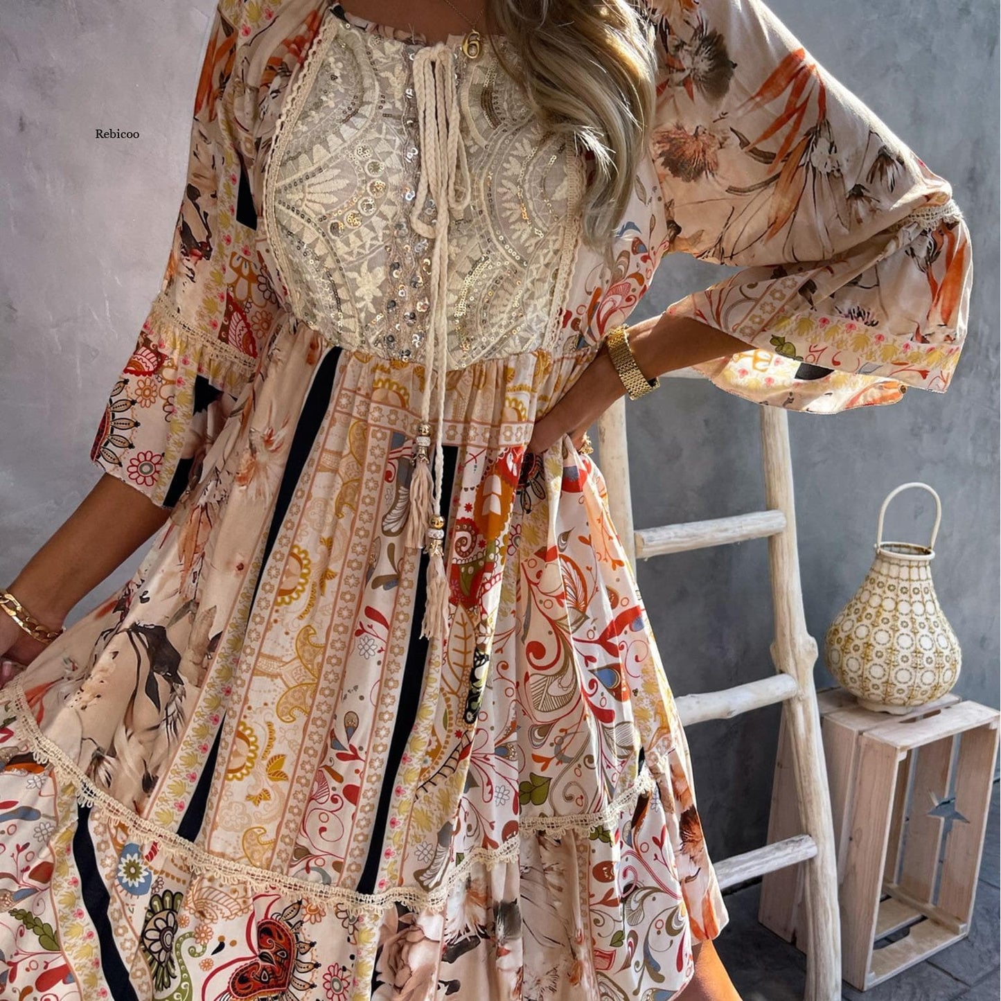 Beautiful Floral Lace Women's Dress