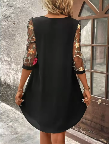 Beautiful V-Neck Evening Dress with Ruffle Sleeves