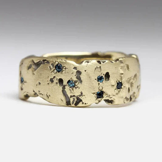 Antique Gold Ring with Blue Sapphire Stone - Olytrend