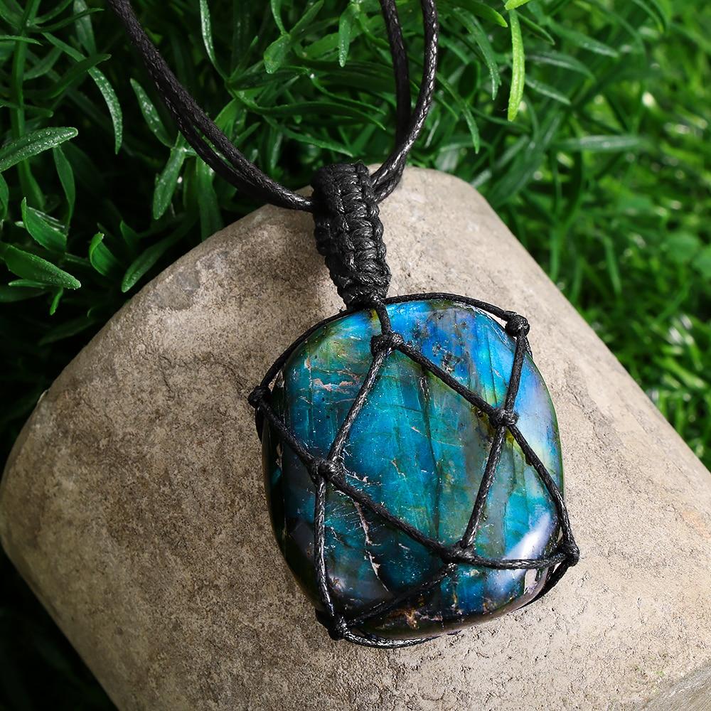 Mystical Labradorite Dragonheart Necklace - Aris-Nora Luxe