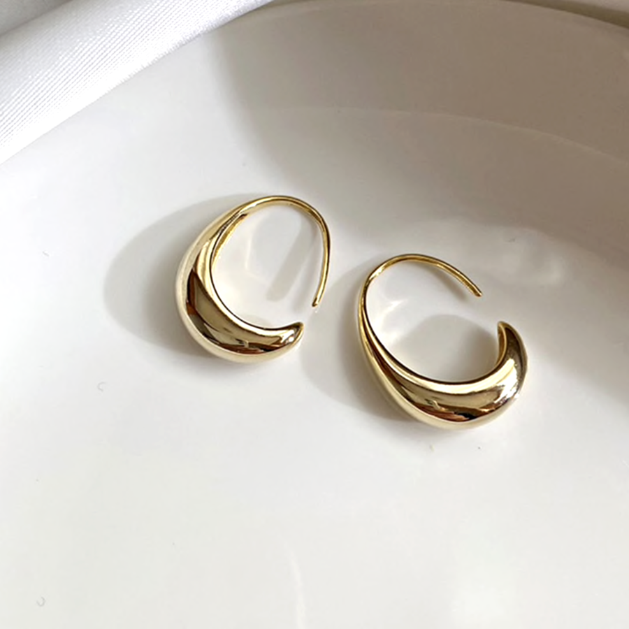 Beautiful Diamond Stud Earrings - Pexav