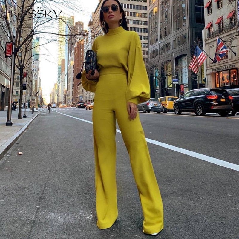 Flattering Women's Jumpsuit with Long Sleeves and Wide Leg - Nocini