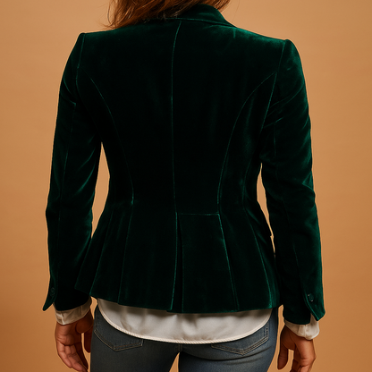Retro slim-fit women’s blazer with tailored design, lapel collar, and pockets, perfect for formal outfits and everyday styling.