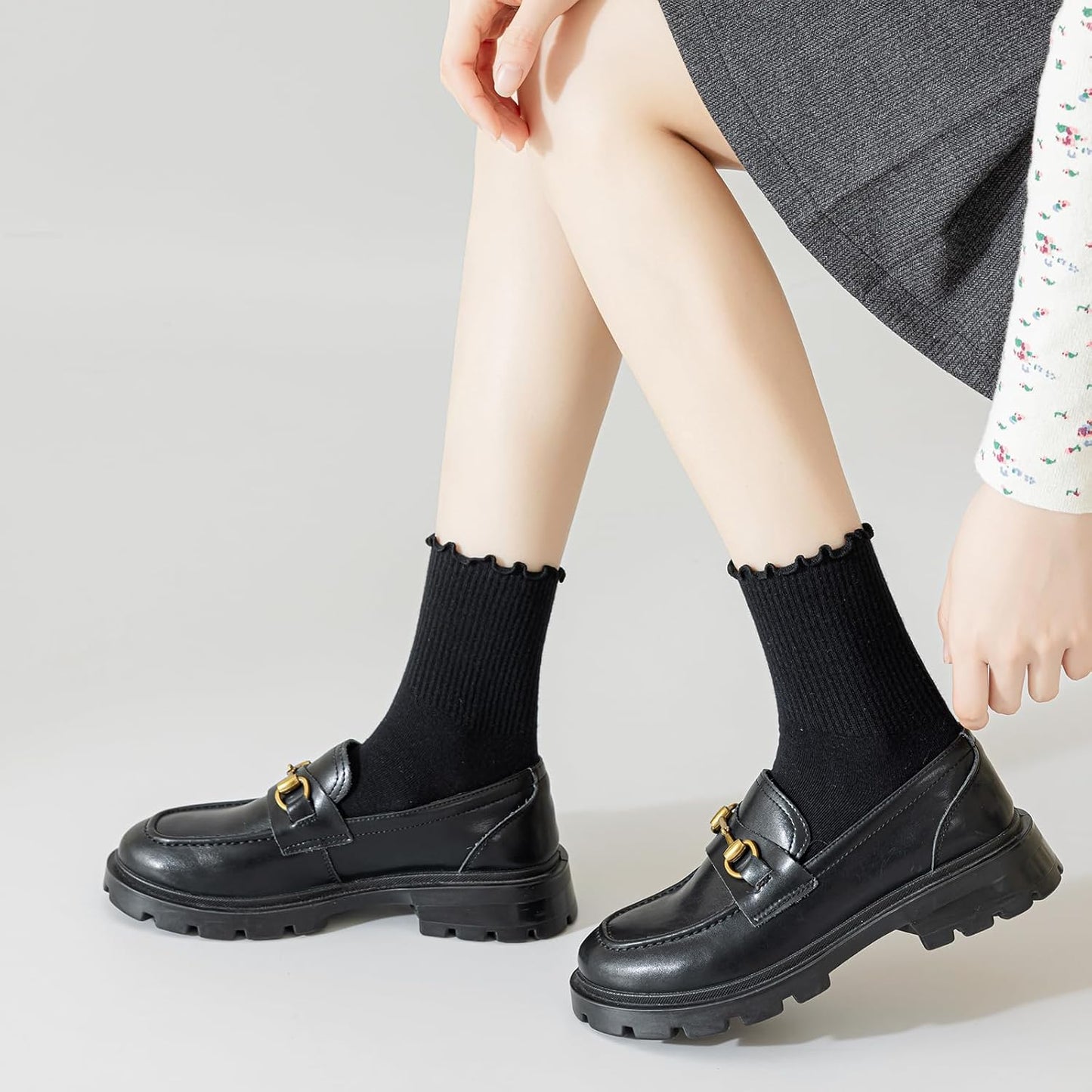 Ruffled Cotton Ankle Socks - Lisa-3 White 3 Black-Nora Luxe