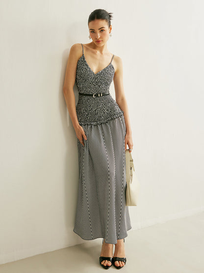 Flowy V-neck Summer Pleated Dress