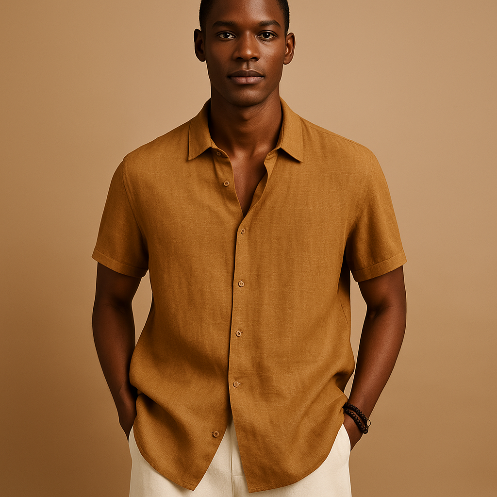 Men’s short sleeve summer shirt with button design and regular fit, ideal for holidays and casual outfits.