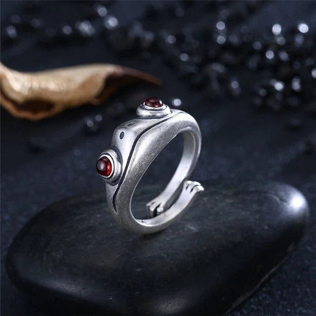 Silver Ring with Unique Design – Pixie-The Livary