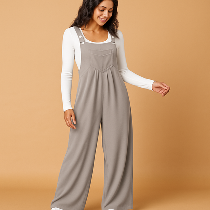 Women’s sleeveless casual jumpsuit with ruched design and pockets, ideal for everyday wear, weekend outings, and errands.