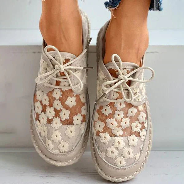Decorative Ladies Casual Shoes