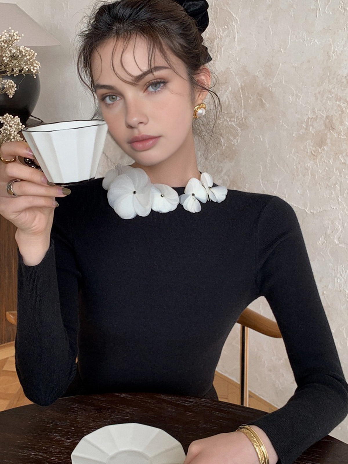 Classic Women's Floral Crew Neck Sweater