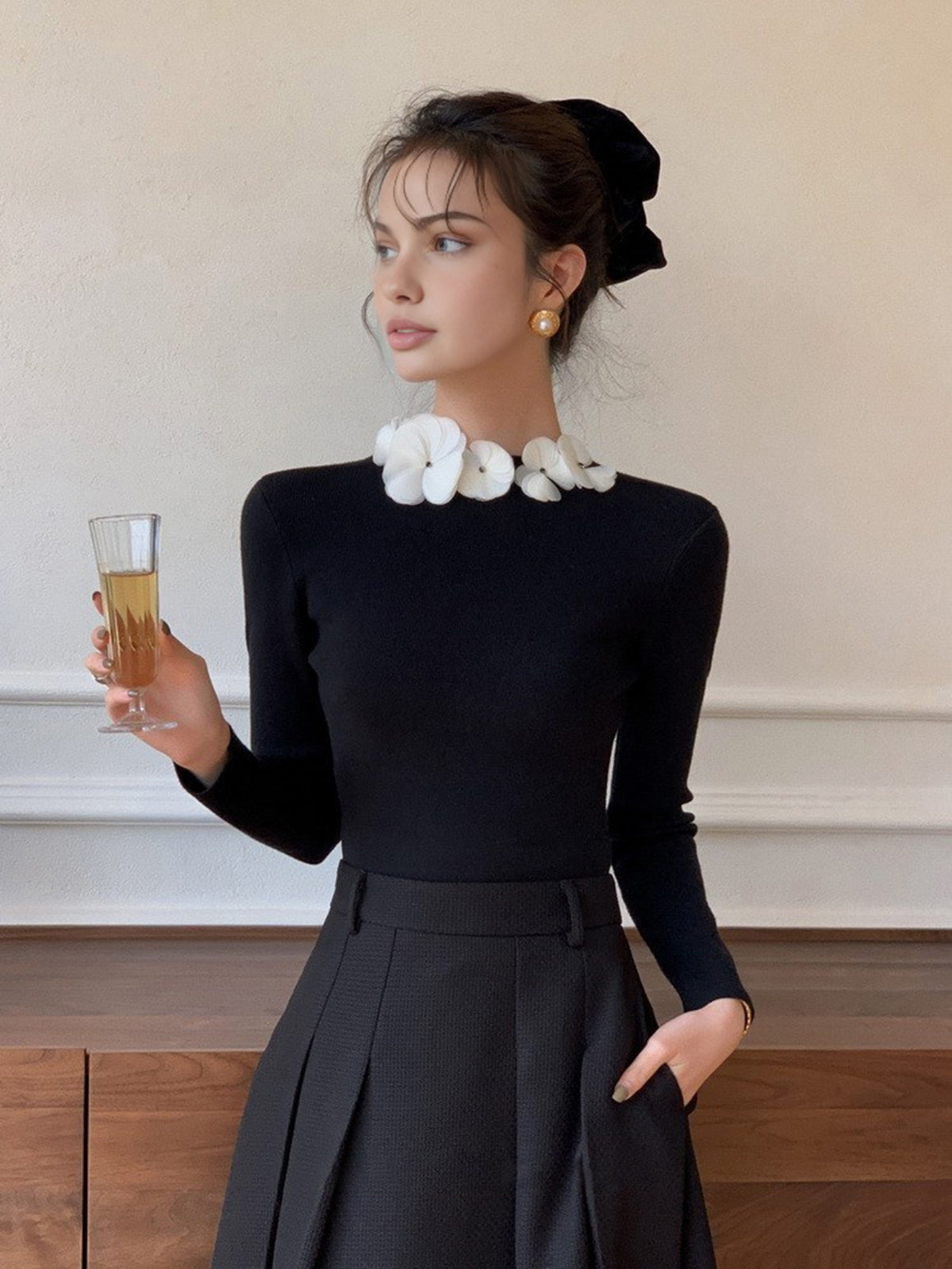 Classic Women's Floral Crew Neck Sweater - Pexav