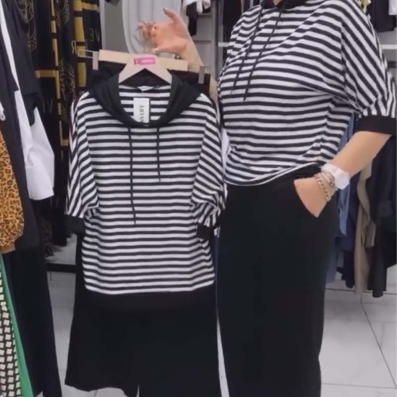 Elegant Women's Suit Set for Work and Play
