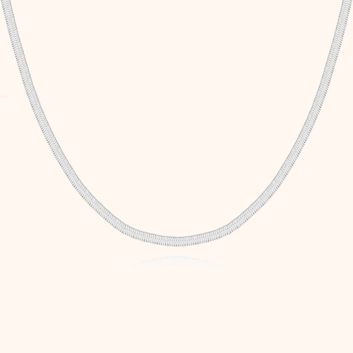 Stylish Flat Chain - Helena-Silver-Nora Luxe