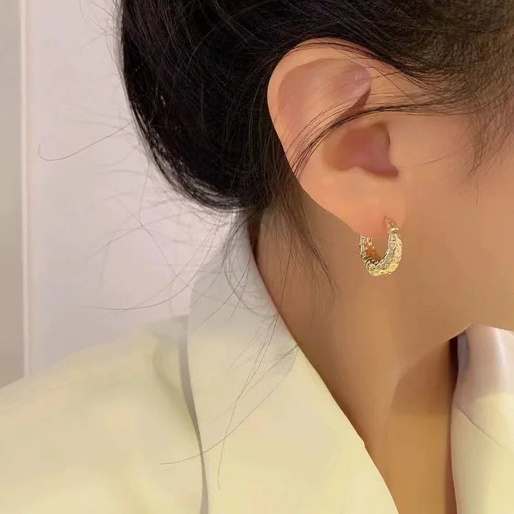 Fashionable Circular Drop Earrings - Pexav
