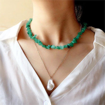Elegant Crystal Pendant Necklace - Pexav