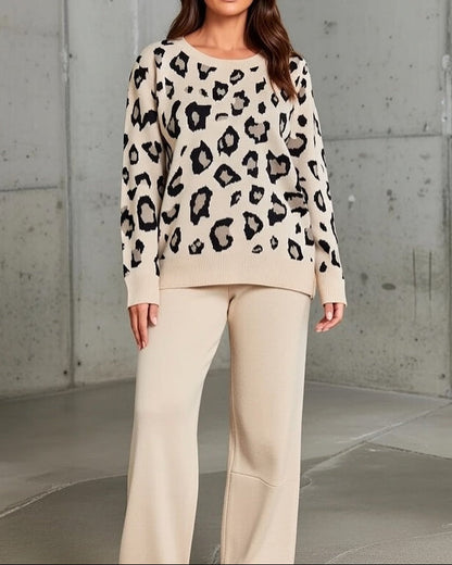 Comfy Leopard Print Women's Sweater Set - Olytrend