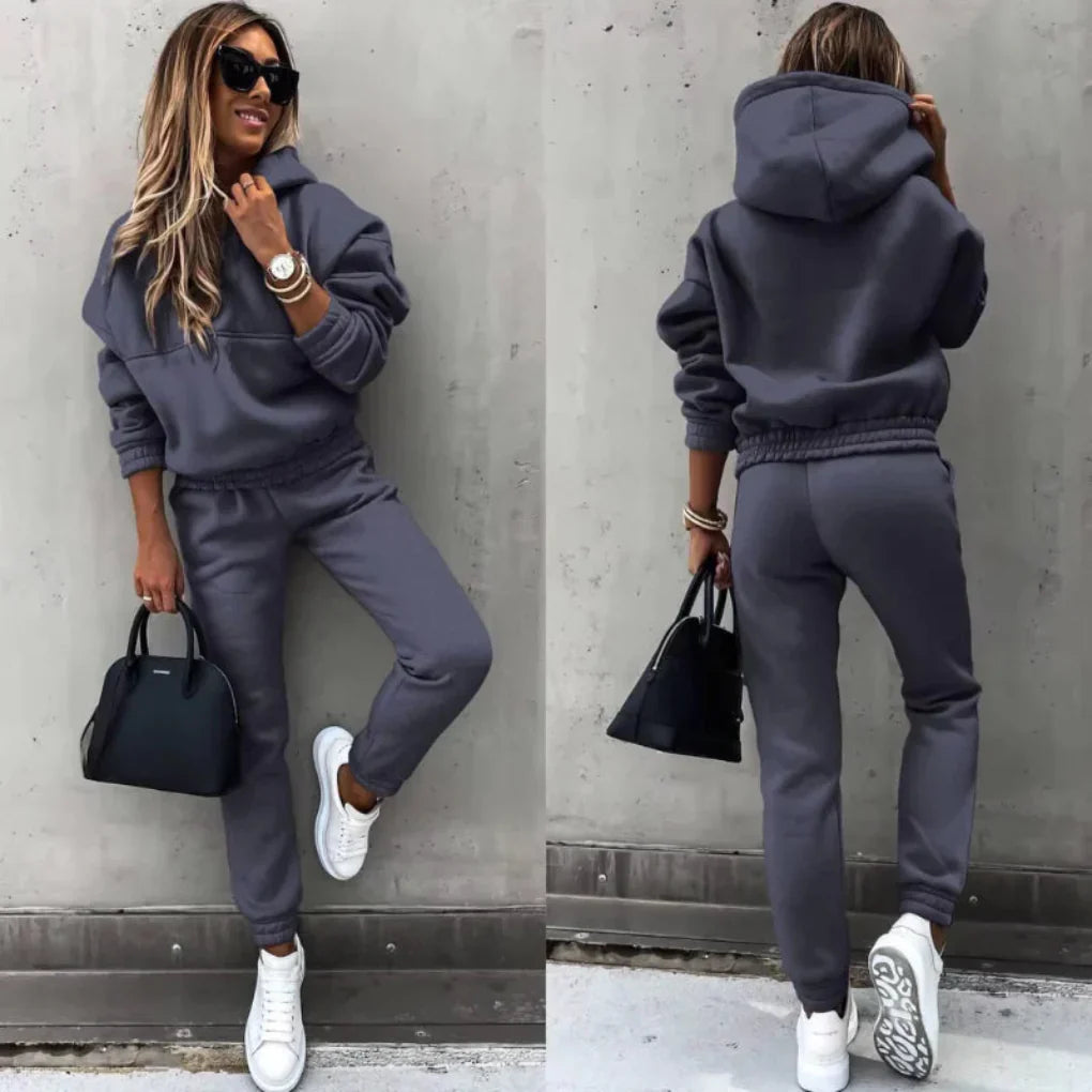 Women's Warm Athletic Jogger Suit