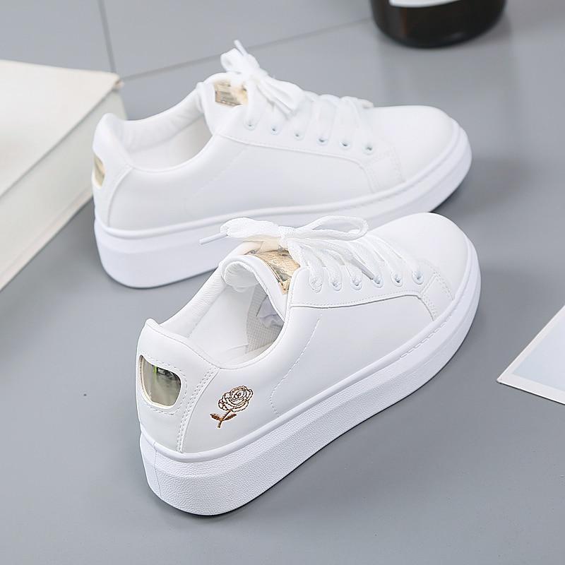 Fashionable Women's Sneakers with Metallic Details - Pexav