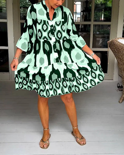 Trendy short-sleeved dress with abstract print & loose fit – Liora-Brown-S-Nora Luxe