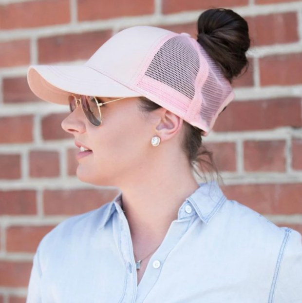 Stylish Women's Baseball Cap with Adjustable Fit - Pexav