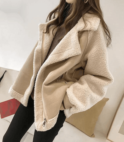 Women's Coat - Relaxed Fit - Faux Sheepskin - Wide Lapel - Zipper Details - Nocini