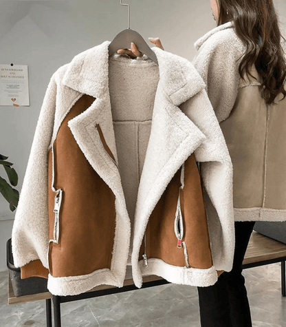 Women's Coat - Relaxed Fit - Faux Sheepskin - Wide Lapel - Zipper Details