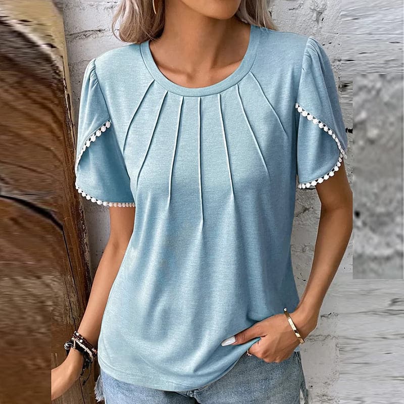 Feminine Cotton Blouse with Puffy Sleeves and Round Neck
