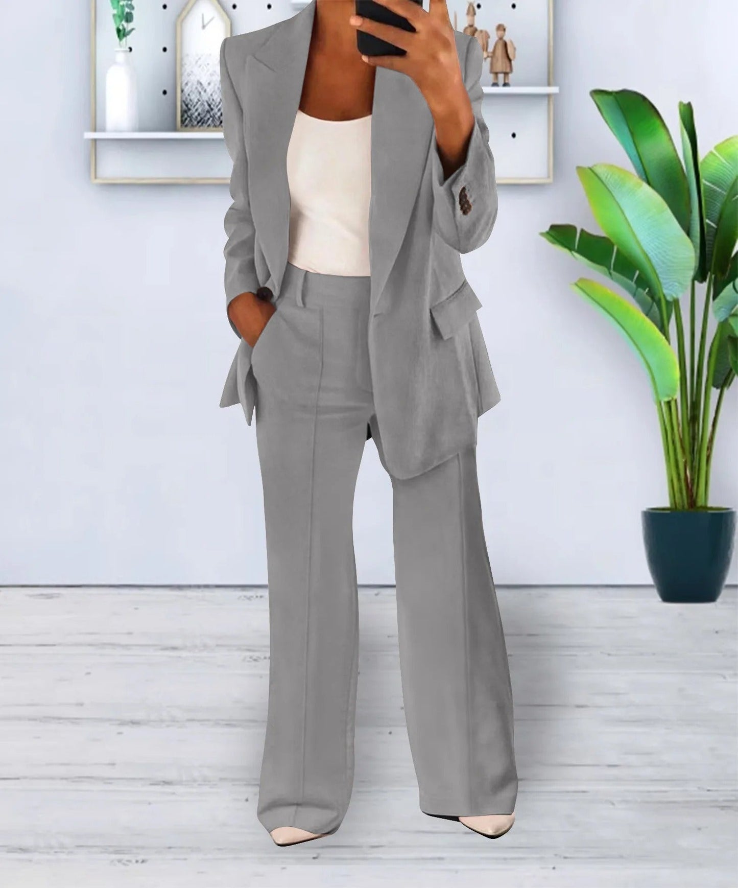 Classic Fit Women's Business Suit Set