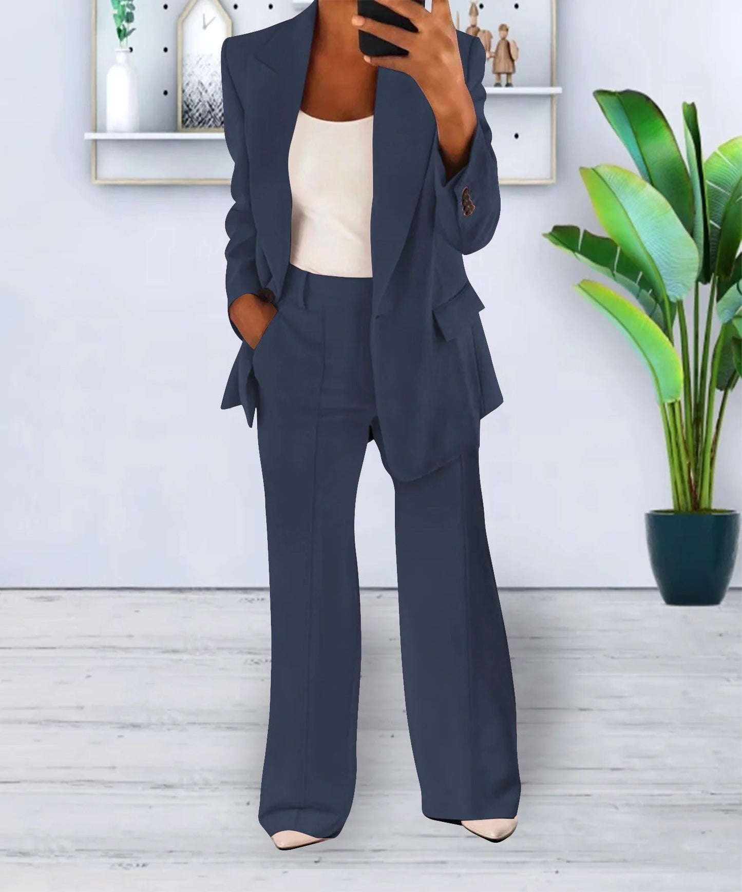 Classic Fit Women's Business Suit Set