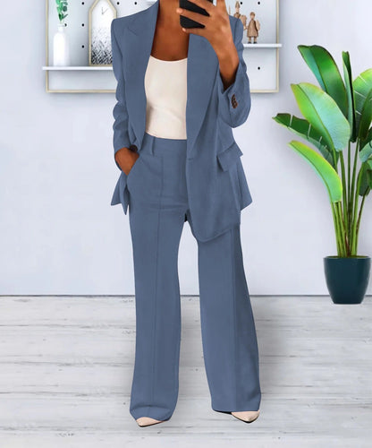 Classic Fit Women's Business Suit Set