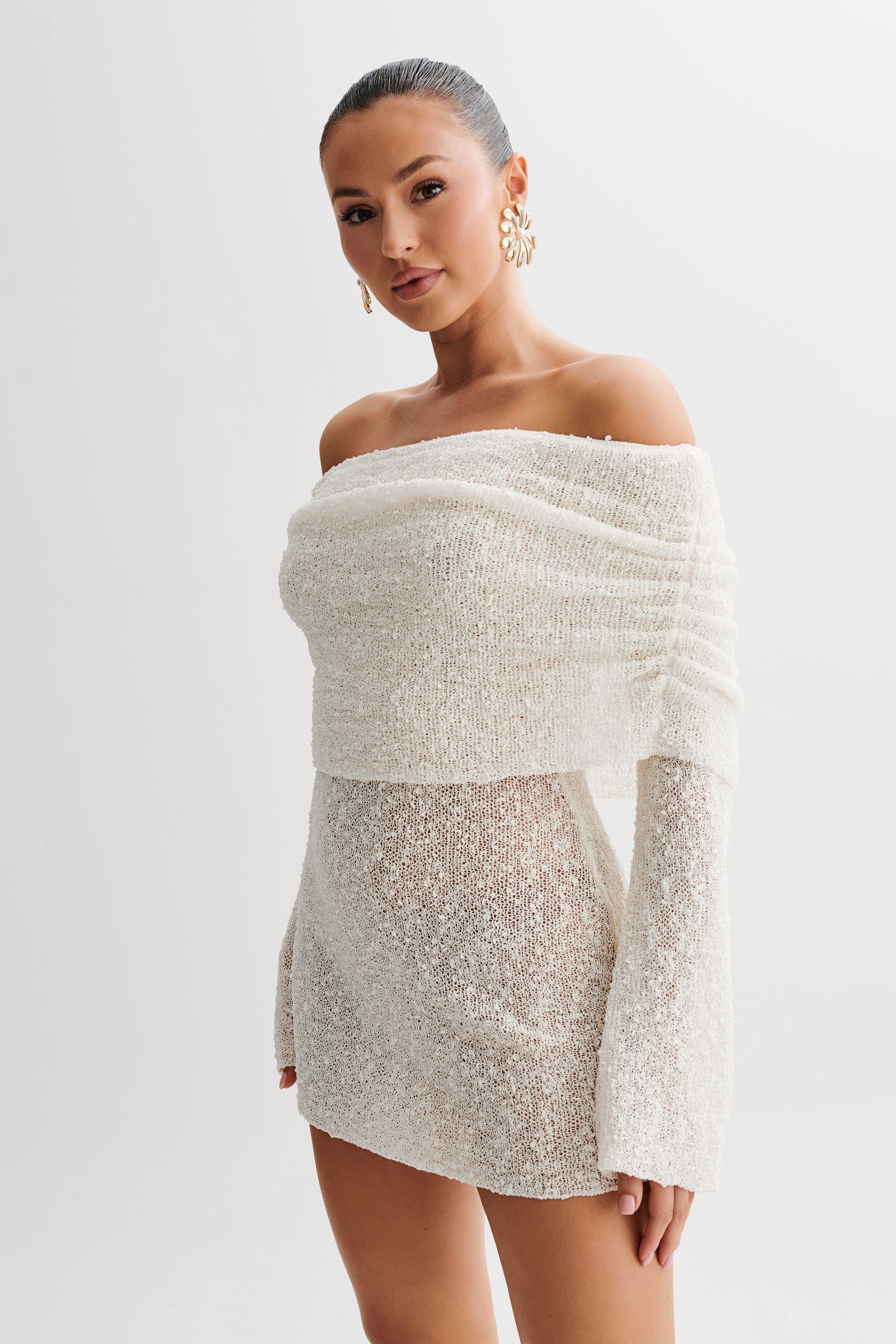 Chic Women's Tight Fit Cold Shoulder Dress - Olytrend