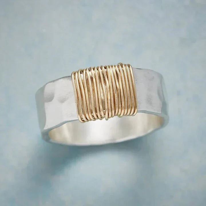 Classic Gold Accent Ring - Olytrend