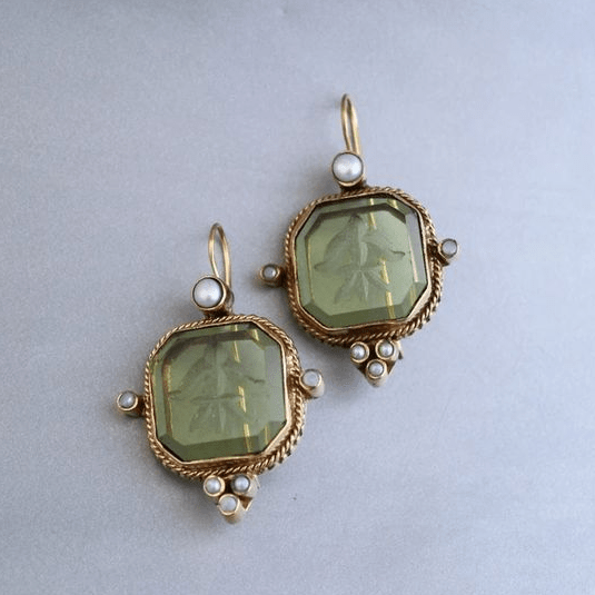 Timeless Green Drop Earrings - Olytrend