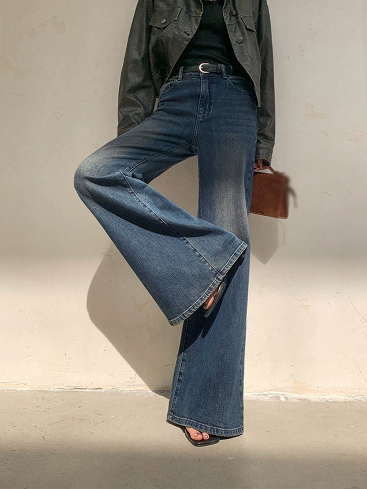 Classic Relaxed Fit Distressed Wide Leg Jeans