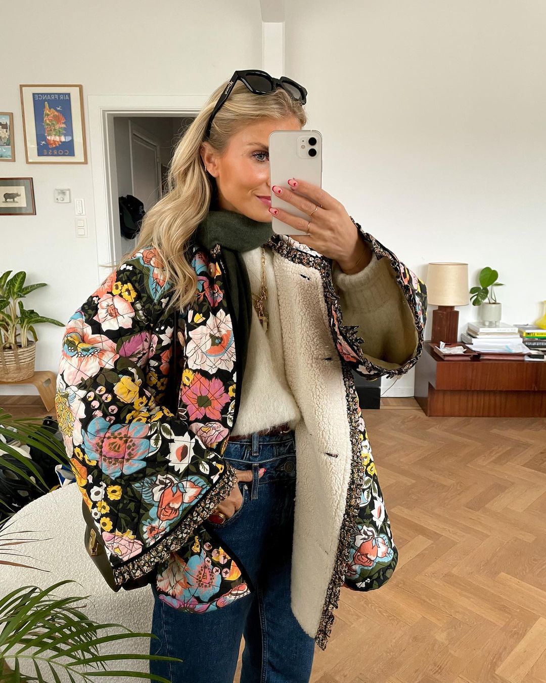 Ladies Floral Patterned Aurora Jacket - Pexav